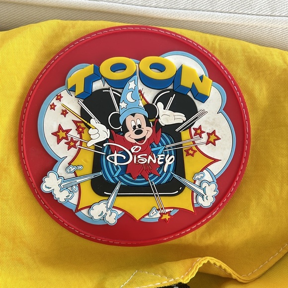 Vintage Disney Toon Toown   Mickey Mouse yellow nylon  Backpack, 90’s, vintage - Picture 3 of 13